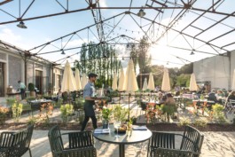 000 Hyatt Regency Chantilly P234 Craft Terrace Guinguette 2100